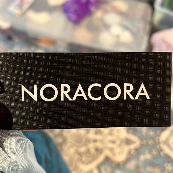 Blouse - Picture 8 of 8